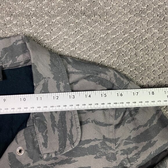 Oakley Tail Wind Jacket Women's Small Gray Camo Camouflage Cotton Canvas Utility - Picture 11 of 15